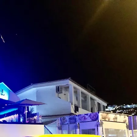 Flores 4 Casa de Férias