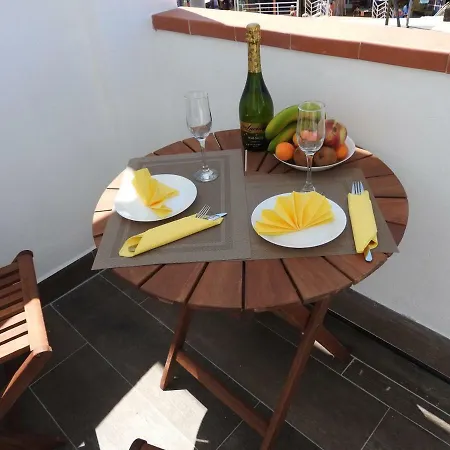 Flores 4 Дом отдыха